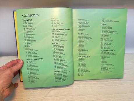 The usborne children's encyclopedia,