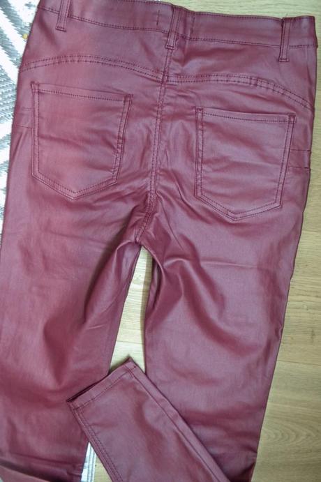 Sexi push up na štýl freddy kožený vzhľad s/m, m