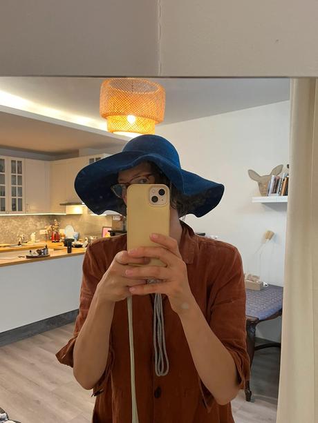 Krásny modrý bavlnený klobúk, 