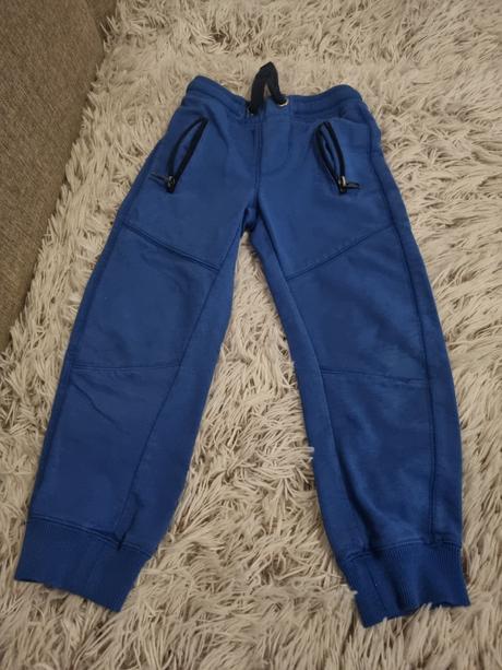 Tepláky, dopodopo,104