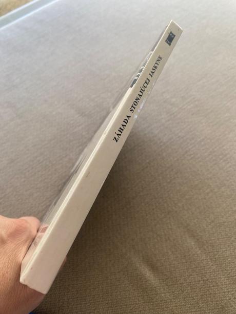 Alfred hitchcock a traja pátrači záhada stonajúcej,