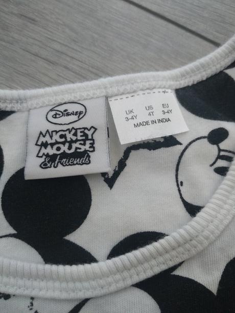 Tielko + kraťase, disney,104