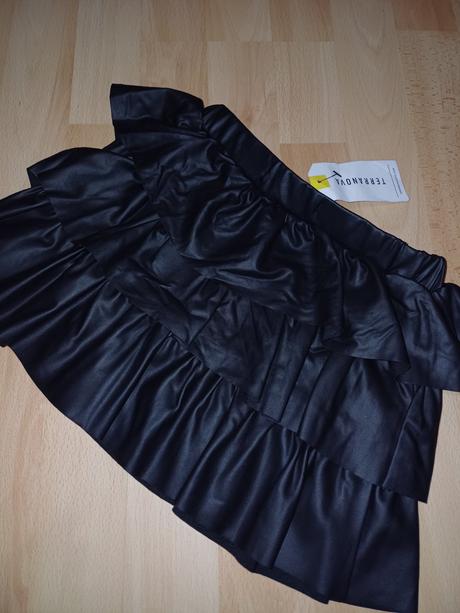 Nové veci pre dievčatko v.110, 104–116