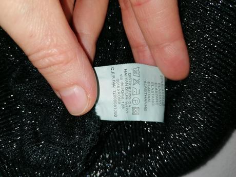 Trblietavý sveter s mašličkami na chrbte, m