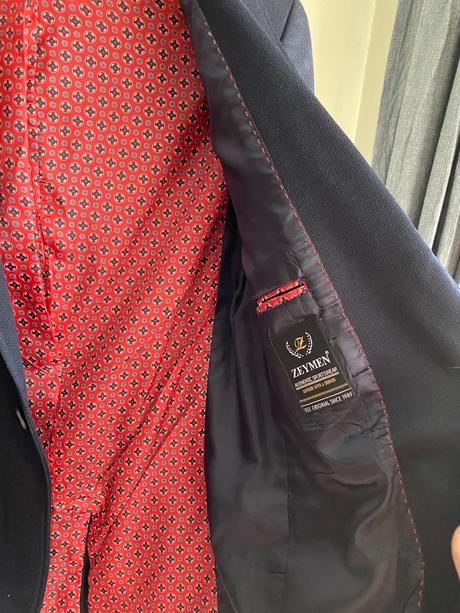 Panske tmavomodre sako, 48