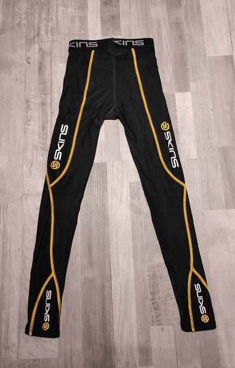 Kompresné legíny skins 134/140 xs, 134