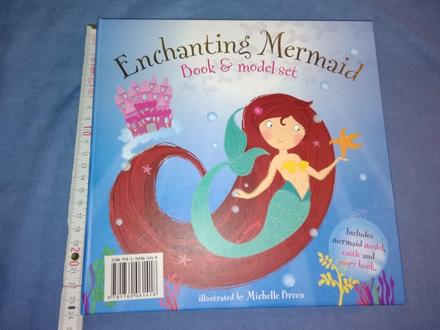 Enchanting mermaid book & model set au17, 