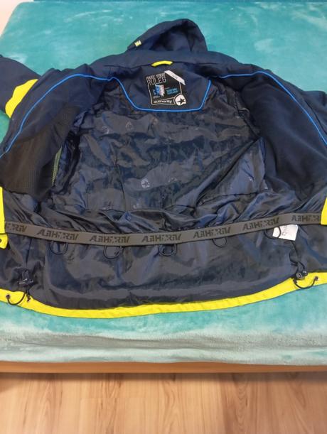 Zimná bunda, authority,xs