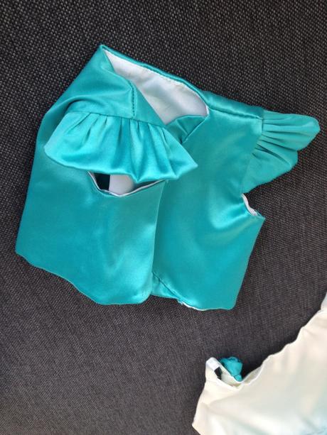 Krasne tyrkysove slavnostne, 92