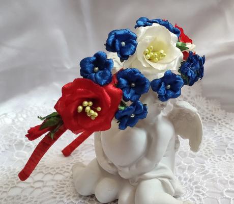 Originálna čelenka zo saténových lúčnych kvetov, 