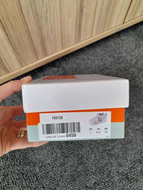 Sandalky biomecanics, 24