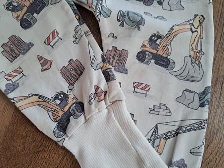 Teplaková súpravu bager, 98