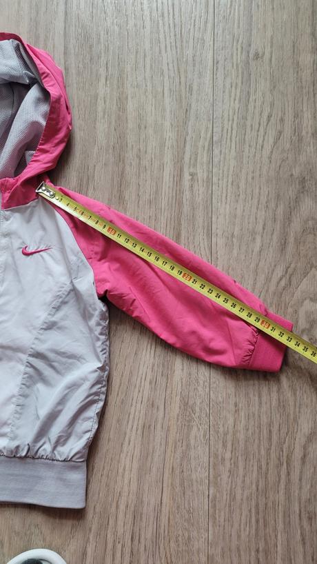 Sustakova suprava nike, nike,80