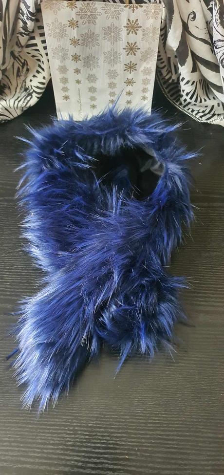 Kozusinovy sal,stola, l