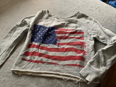 Dievcenska mikina, 158