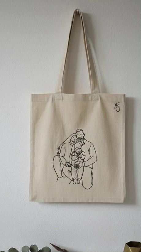 Plátené, ručne vyšívané tašky, 