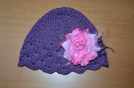 Háčkovaná čiapočka s kvetom, <50 - 158