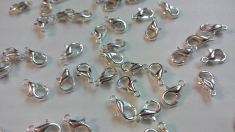 Karabinka strieborná 10 mm, 