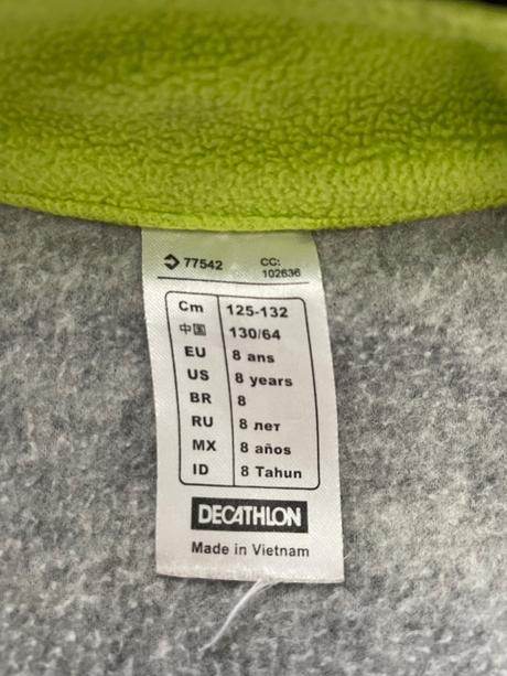 Flisova mikina, decathlon,128