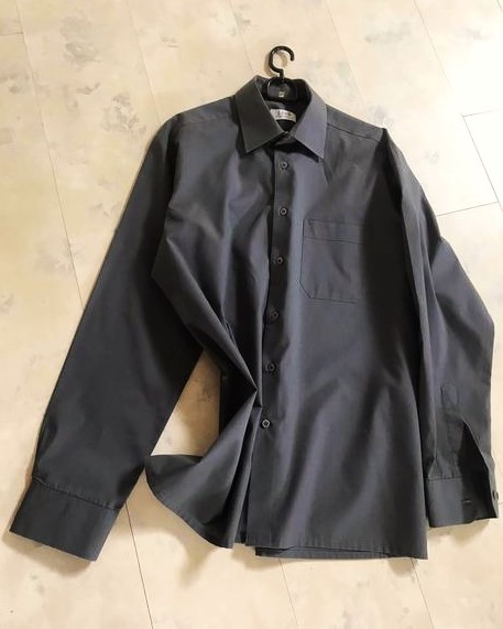 Kvalitná košeľa, 40