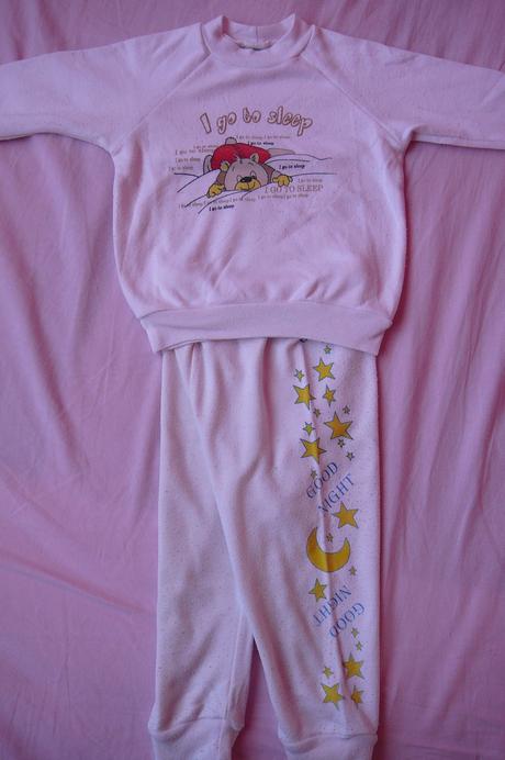 Pyžamo, 80