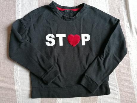 Krásna mikina s kožušinkovým srdiečkom, terranova,xs