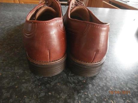 Bordové poltopánky, 43