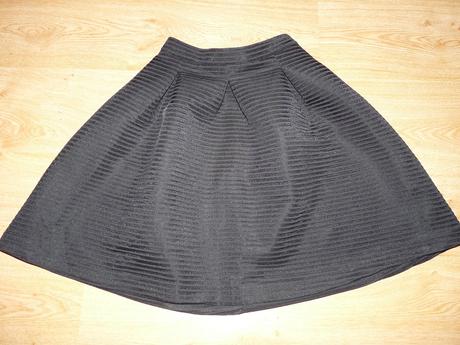 Elegantná hrubšia, reserved,34