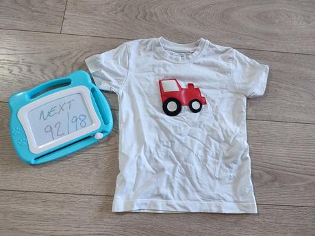 Tričko s pískajúcou nášivkou, next,92