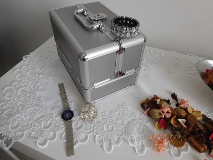 Kufrík na kozmetiku či šperky,, 