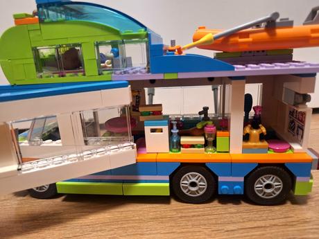 Lego friends 41339 mia a jej karavan,