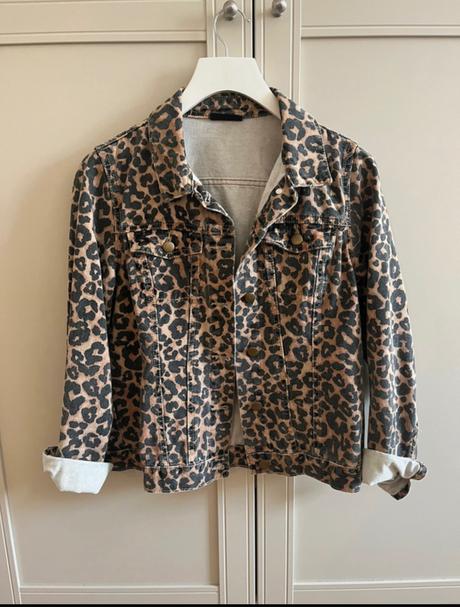 Damska leo bundicka, kik,l