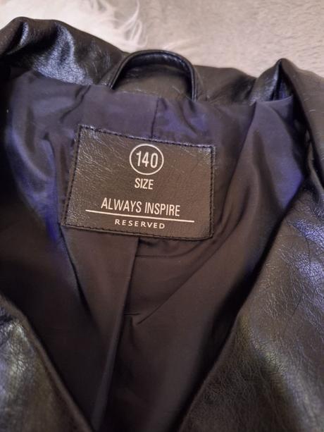 Koženková bunda, reserved,140