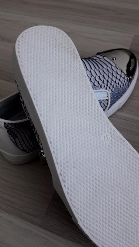 Dámske mokasíny strieborné/nenosené, 37