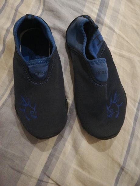 Topánky do vody, 32