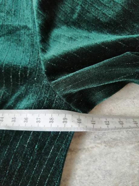 Zelené zamatové šaty reserved, vs, reserved,s