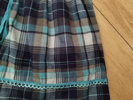 Nádherná blúzka na ramienka, 158