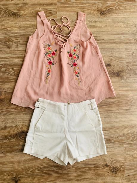 Krásne šortky značky bershka, bershka,s