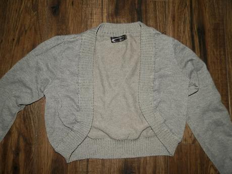 Sivé bolerko/svetrík, 38