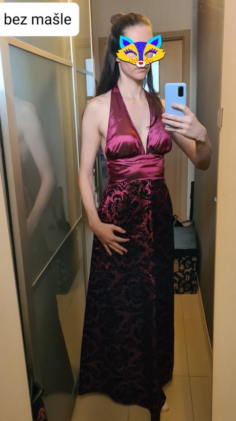 Spoločenské šaty s holým chrbatom,