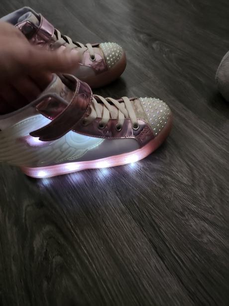 Svietiace skechers wings pink, skechers,31
