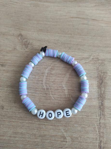 Handmade náramok hope,