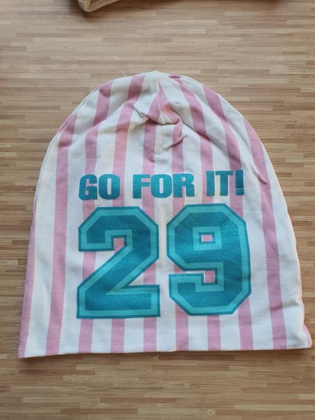 Stylova prechodna ciapka  52-54 cm, lindex,104