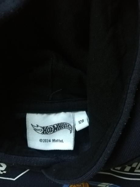 Mikiny s autami, takko,128