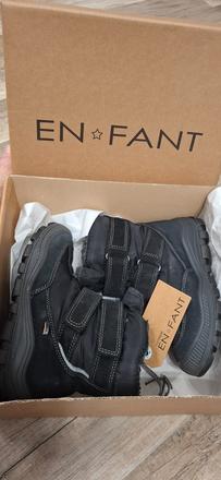 Snehule enfant, en fant,29