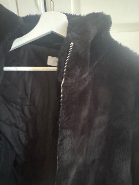 Kožuch reserved, reserved,38