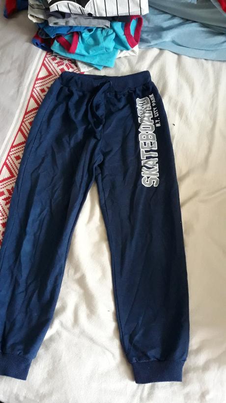 Chlapcenske teplaky, 122