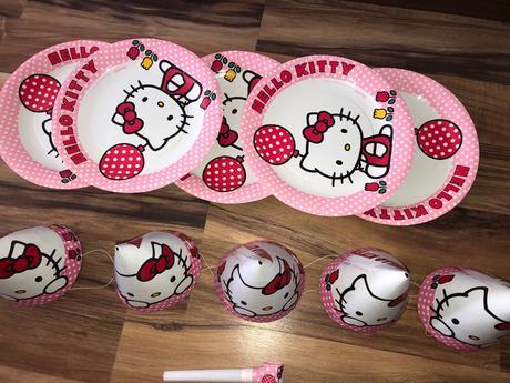 Hello kitty, 