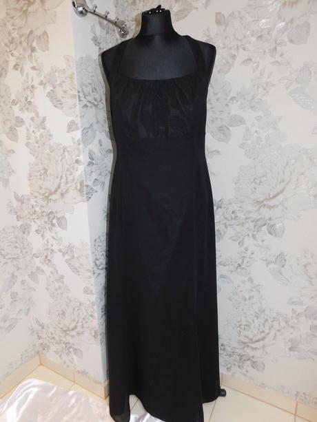 Luxusne pekne saty na slavnost, 42