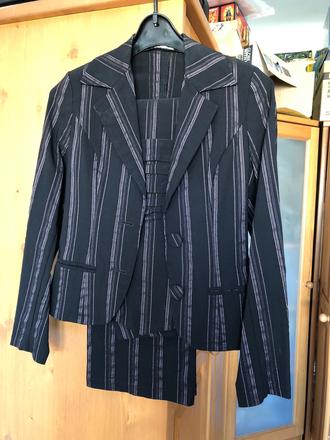 Damsky kostym zn. karin, vel. 36 - vyborny stav, 36